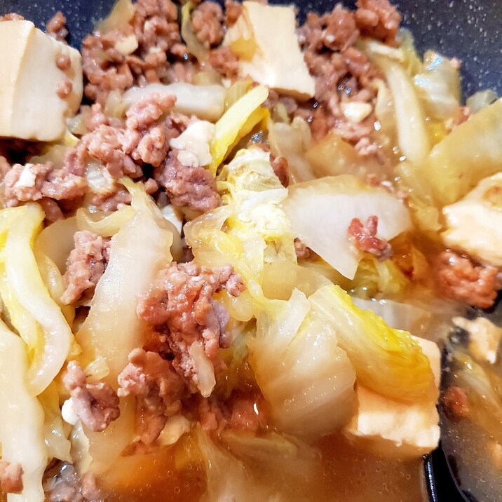 寒い日はコレ！白菜ひき肉豆腐のとろーりあったか煮